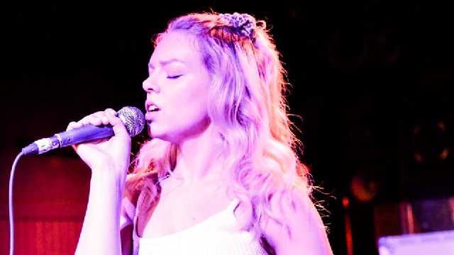 Carley Belfry - Artist Profile Photo